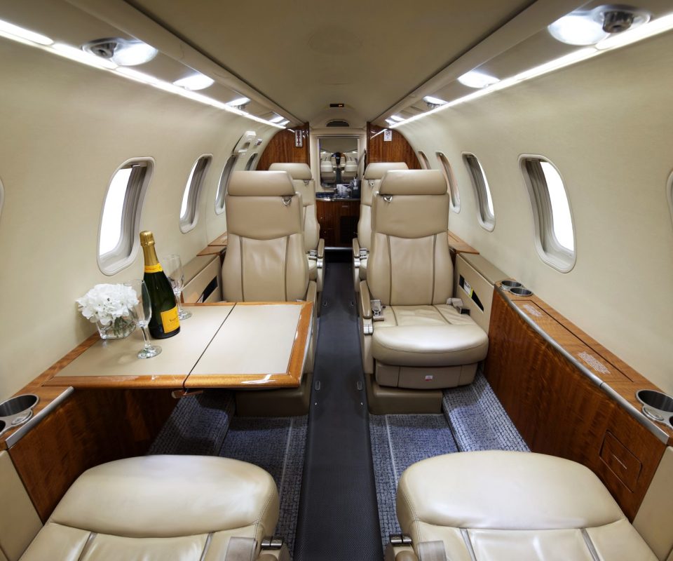 Main cabin of the Lear 40XR